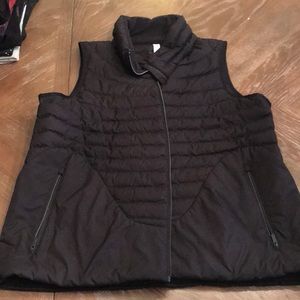 Lululemon sz 12 black puffer vest